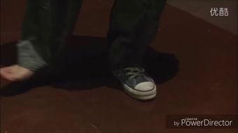 男生摸壮男的裤裆视频,揭秘男生摸壮男裤裆视频背后的真相